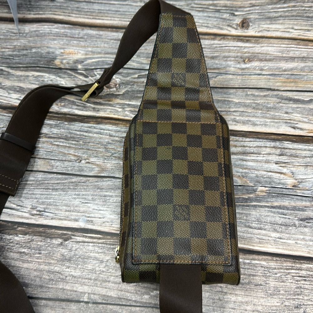 Louis Vuitton Damier Ebene Geronimos Bumbag Sling GUC - Picture 7 of 11